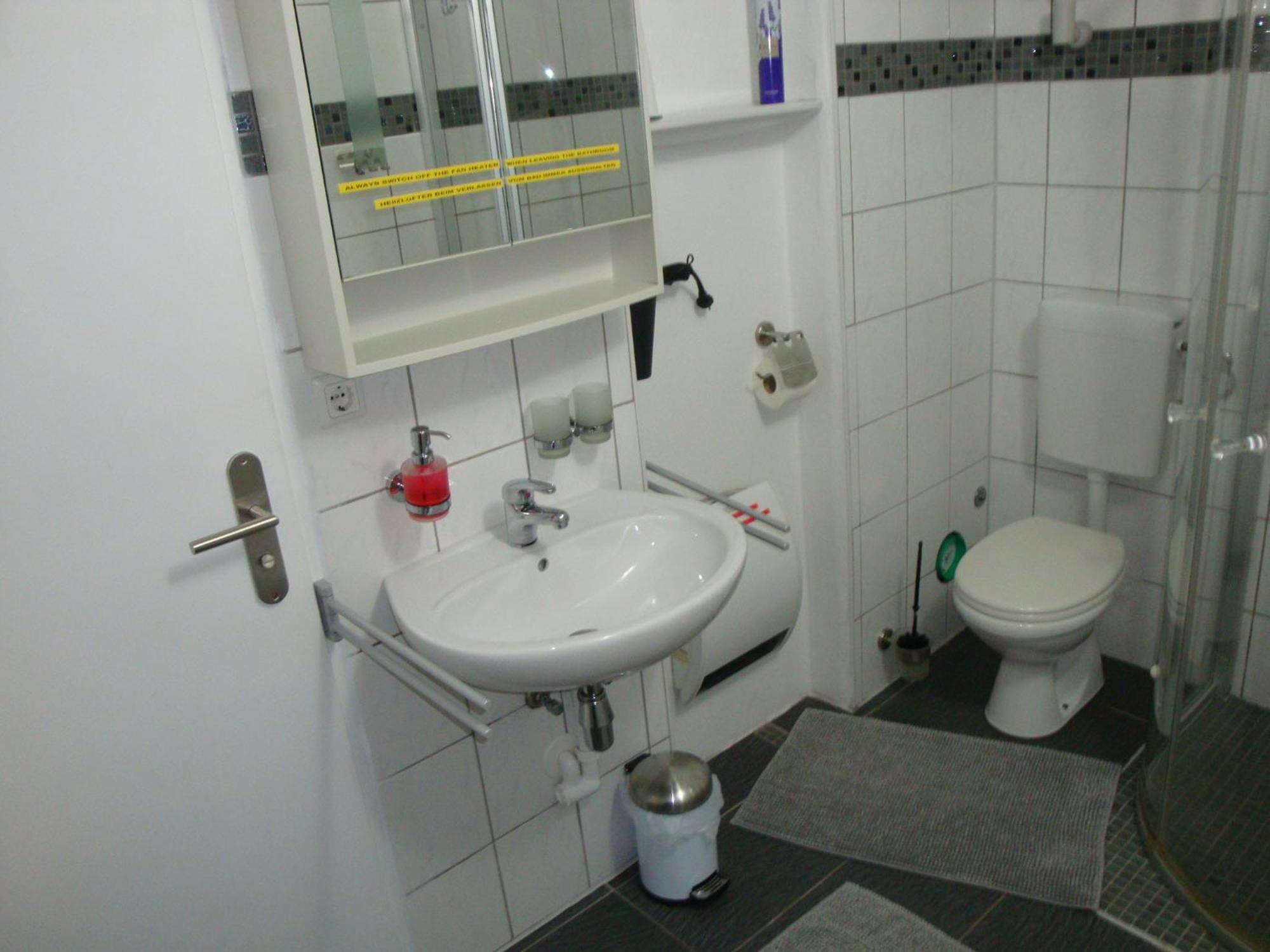 Tac Home 2-Zimmer Wohnung Sindelfingen Ngoại thất bức ảnh